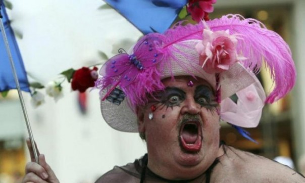 Не окунайтесь в дерьмо - потом не отмоетесь! (+18)