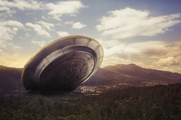 Факт! Крушение НЛО в России и как пришельцы не скрываясь, спасали своих после аварии в России