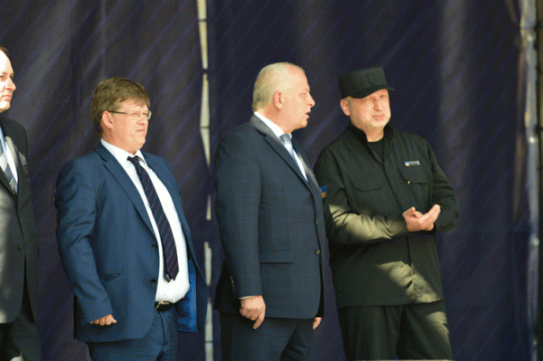 Трупчинов привыкает носить зековскую робу Трупчинов привыкает носить зековскую робу