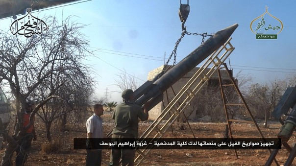 Охота на головорезов в Сирии и Ираке, битва за Алеппо, штурм артиллерийской базы, сводка Сирийской войны | Подборка видео с Ближневосточного фронта Охота на головорезов в Сирии и Ираке, битва за Алеппо, штурм артиллерийской базы, сводка Сирийской войны | Подборка видео с Ближневосточного фронта