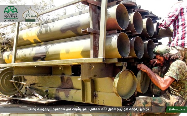 Охота на головорезов в Сирии и Ираке, битва за Алеппо, штурм артиллерийской базы, сводка Сирийской войны | Подборка видео с Ближневосточного фронта Охота на головорезов в Сирии и Ираке, битва за Алеппо, штурм артиллерийской базы, сводка Сирийской войны | Подборка видео с Ближневосточного фронта