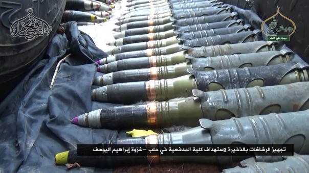 Охота на головорезов в Сирии и Ираке, битва за Алеппо, штурм артиллерийской базы, сводка Сирийской войны | Подборка видео с Ближневосточного фронта Охота на головорезов в Сирии и Ираке, битва за Алеппо, штурм артиллерийской базы, сводка Сирийской войны | Подборка видео с Ближневосточного фронта