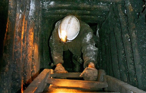 На шахте "Юбилейная" в Кемерово произошло обрушение