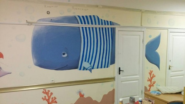 На разукрасившую Охмадет рисунками художницу написали донос из-за русского языка На разукрасившую Охмадет рисунками художницу написали донос из-за русского языка