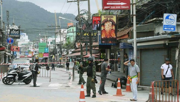 На туристических курортах Таиланда сегодня прогремело ещё шесть взрывов