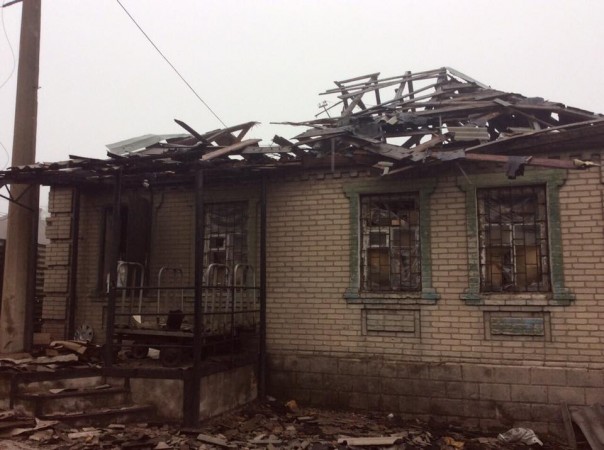 Горловка этой ночью подверглась жесточайшему обстрелу, сгорели два дома, девять повреждены