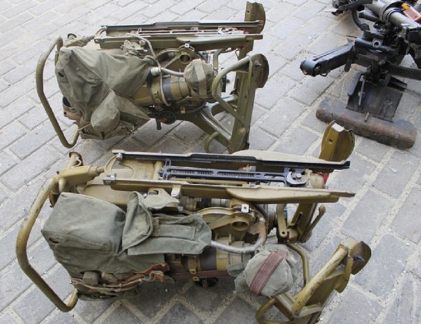 Сотрудники МГБ ЛНР выявили закладку для украинской ДРГ (ФОТО) Сотрудники МГБ ЛНР выявили закладку для украинской ДРГ (ФОТО)