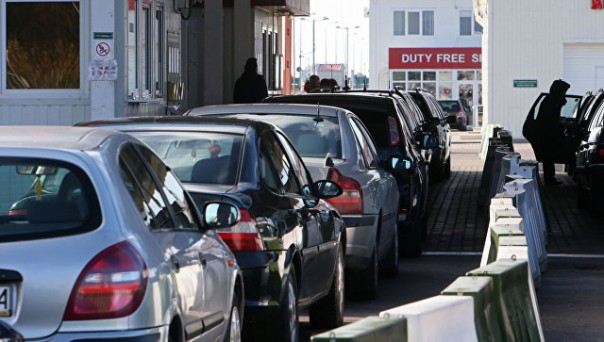 Польские СМИ заявили, что Россия укрепляет заграждение на границе с Польшей