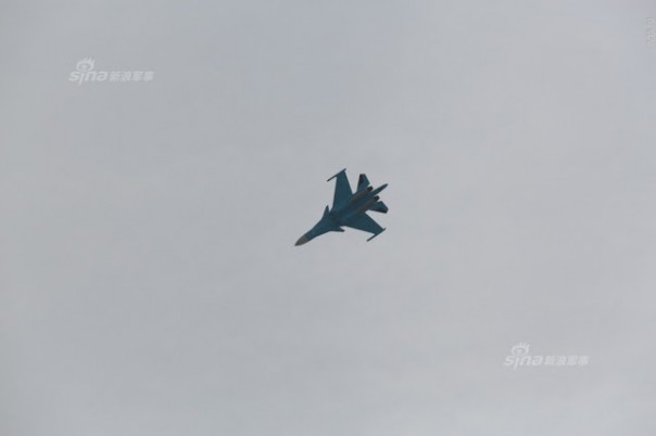 В Новосибирске состоялась выкатка сотого самолёта Су-34 В Новосибирске состоялась выкатка сотого самолёта Су-34