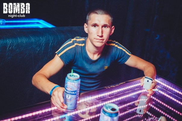 Night club "Бомба" (Тернополь) и его посетители (Не реклама) 18+ Night club "Бомба" (Тернополь) и его посетители (Не реклама) 18+