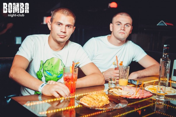 Night club "Бомба" (Тернополь) и его посетители (Не реклама) 18+ Night club "Бомба" (Тернополь) и его посетители (Не реклама) 18+