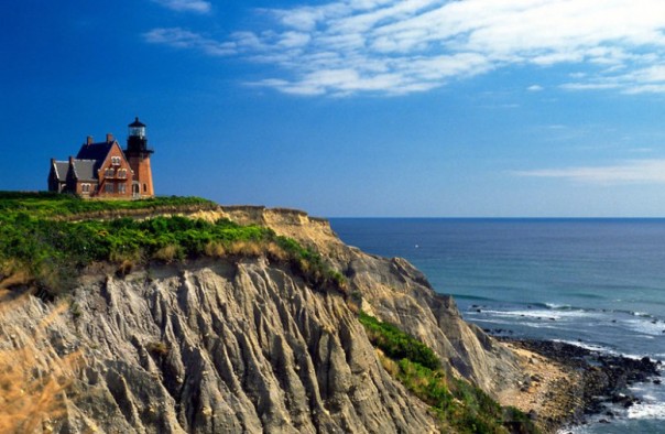 Двадцать одиноких домиков на островах Двадцать одиноких домиков на островах