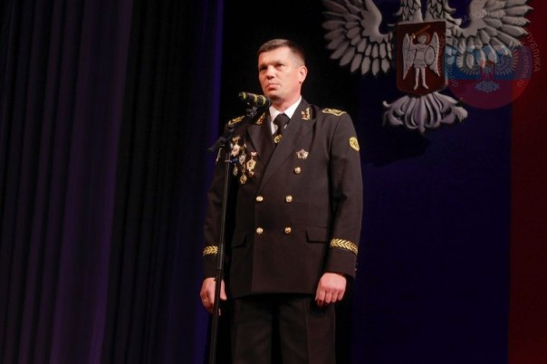 День Шахтёра. Глава ДНР Александр Захарченко вручил награды заслуженным шахтерам Республики День Шахтёра. Глава ДНР Александр Захарченко вручил награды заслуженным шахтерам Республики