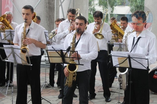 День Шахтёра. Глава ДНР Александр Захарченко вручил награды заслуженным шахтерам Республики День Шахтёра. Глава ДНР Александр Захарченко вручил награды заслуженным шахтерам Республики