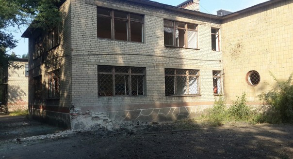 В результате обстрела ВСУ в Макеевке повреждены детский сад, три жилых дома и газопровод