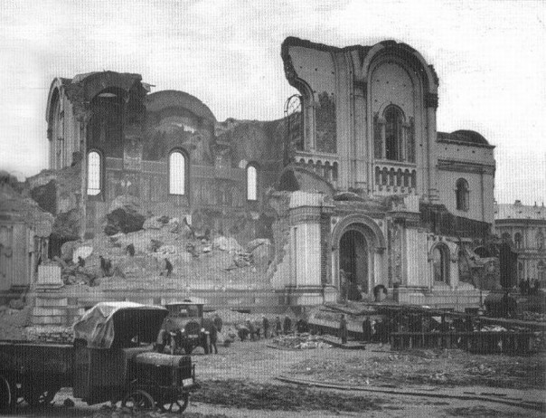 Ваши и наши руины