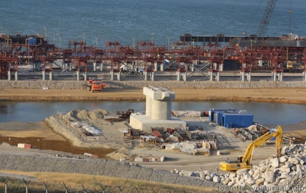 Киностудия "МосТфильм" представляет: Газовый мост в Крым. Стройка на керченском берегу Киностудия "МосТфильм" представляет: Газовый мост в Крым. Стройка на керченском берегу