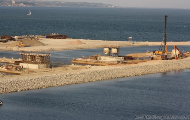 Киностудия "МосТфильм" представляет: Газовый мост в Крым. Стройка на керченском берегу Киностудия "МосТфильм" представляет: Газовый мост в Крым. Стройка на керченском берегу