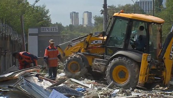 По Москве прошла вторая волна сноса "самостроев"