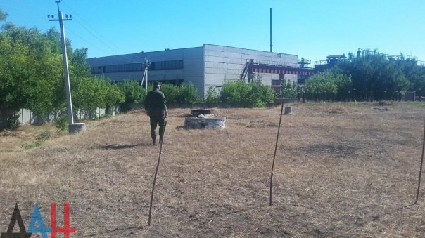 Сводка от МО ДНР 29 августа 2016 года. Ранены четверо мирных жителей, двое военнослужащих ДНР, более 30 домостроений повреждено за сутки обстрелами