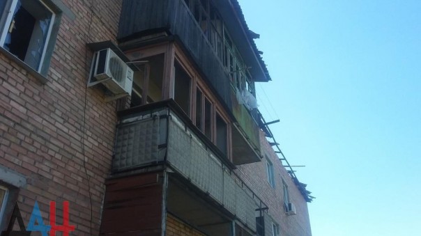 Сводка от МО ДНР 29 августа 2016 года. Ранены четверо мирных жителей, двое военнослужащих ДНР, более 30 домостроений повреждено за сутки обстрелами