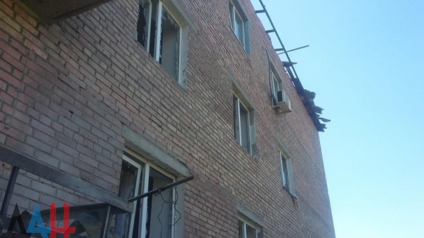 Сводка от МО ДНР 29 августа 2016 года. Ранены четверо мирных жителей, двое военнослужащих ДНР, более 30 домостроений повреждено за сутки обстрелами