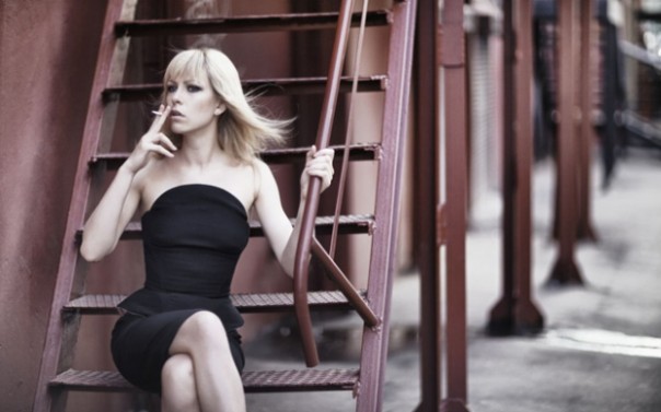 В Госдуму через бордель. Каких кандидаток выдвигает российская оппозиция 18+