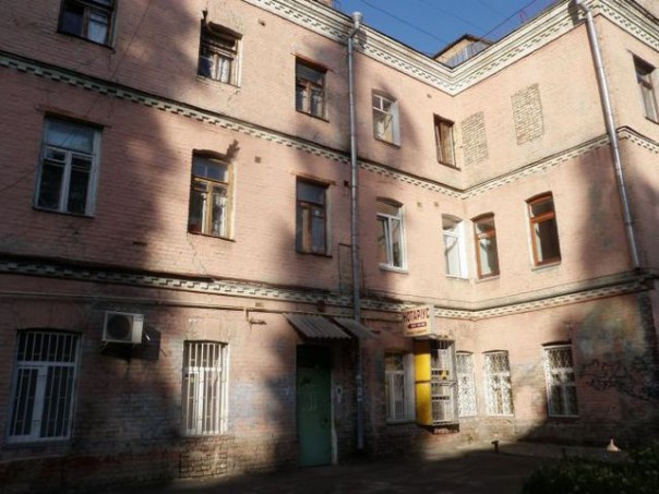 Любовь и ненависть преданной Фиалки. Владимир Скачко Любовь и ненависть преданной Фиалки. Владимир Скачко