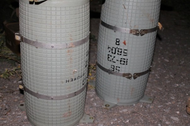 Сводка от НМ ЛНР 31 августа 2016 года. Генпрокуратура ЛНР изъяла из тайника в Ирмино около 13,5 тыс. единиц оружия и боеприпасов Сводка от НМ ЛНР 31 августа 2016 года. Генпрокуратура ЛНР изъяла из тайника в Ирмино около 13,5 тыс. единиц оружия и боеприпасов