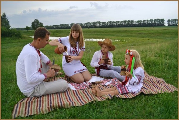 Экс-глава украинского бюро Интерпола: Украину позиционируют в мире, как большой сельский хутор