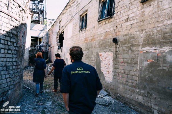 Сводка от МО ДНР 31 августа 2016 года. Обстрелами ВСУ за ночь погиб один и ранены четверо мирных жителей ДНР, повреждены 16 домов и детский сад Сводка от МО ДНР 31 августа 2016 года. Обстрелами ВСУ за ночь погиб один и ранены четверо мирных жителей ДНР, повреждены 16 домов и детский сад