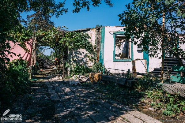 Сводка от МО ДНР 31 августа 2016 года. Обстрелами ВСУ за ночь погиб один и ранены четверо мирных жителей ДНР, повреждены 16 домов и детский сад Сводка от МО ДНР 31 августа 2016 года. Обстрелами ВСУ за ночь погиб один и ранены четверо мирных жителей ДНР, повреждены 16 домов и детский сад