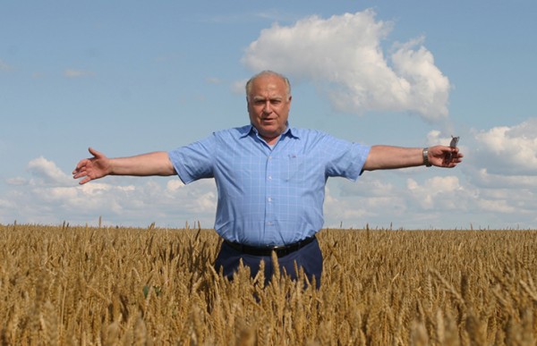 Черномырдин всем. И всегда, и везде