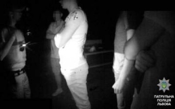 ЧП во Львове: четверо дебоширов избили полицейских