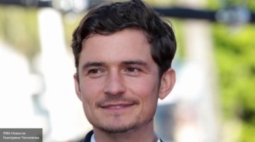 Орландо Блум на фоне руин Донбасса записал видеообращение к детям