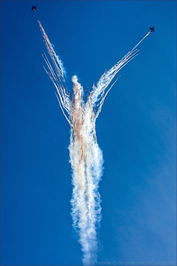 Проект стелы у Керченского Моста. Украина снова напряглась