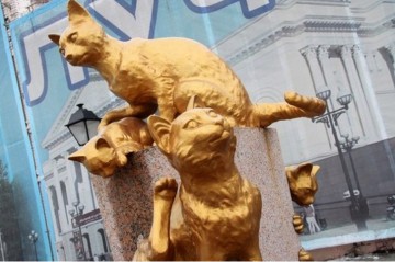 Сквер Сибирских кошек в Тюмени