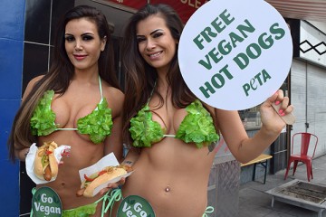 «Убить всех веганов». За что мясоеды не любят поклонников растительной диеты