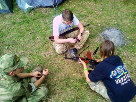 Так в Харькове и до памятника Бандере недалеко