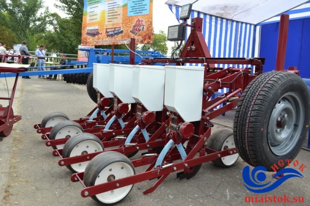 ВДНХ ЛНР-2016 завершила работу, показав на трех площадках все сферы хозяйства Республики | Экономический форум в ЛНР ВДНХ ЛНР-2016 завершила работу, показав на трех площадках все сферы хозяйства Республики | Экономический форум в ЛНР