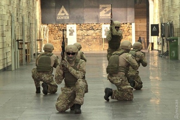 В Одесской области появились первые бойцы спецназа, прошедшие подготовку по американским методикам В Одесской области появились первые бойцы спецназа, прошедшие подготовку по американским методикам