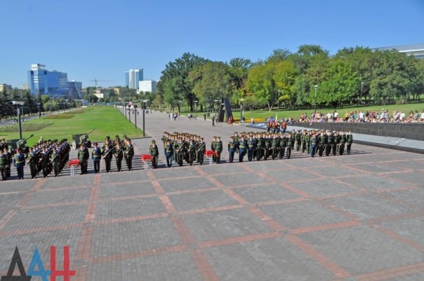 Сводка от МО ДНР 4 сентября 2016. Командование ДНР заявило о подготовке Киевом плана применения химоружия в Донбассе Сводка от МО ДНР 4 сентября 2016. Командование ДНР заявило о подготовке Киевом плана применения химоружия в Донбассе