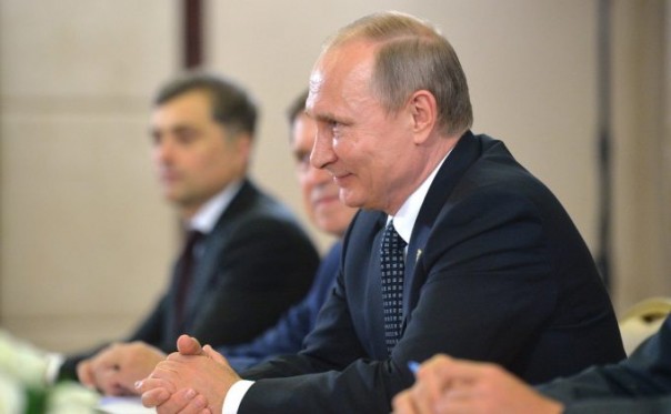 Путин подколол невыспавшуюся Меркель – остались ли у неё силы на Украину?