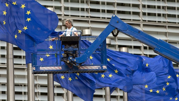 Австрийский министр: ЕС необходимо вернуться к нормальным экономическим отношениям с РФ