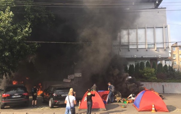 Во имя чести и достоинства Порошенко. Андрей Ваджра