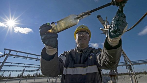 Эксперт: договоренности Москвы и Эр-Рияда по нефти "обречены на успех"