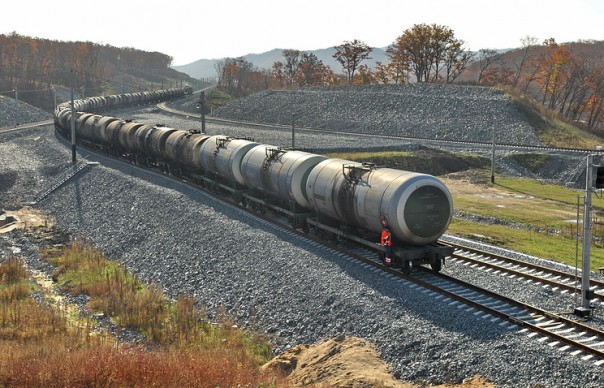 Россия лишает Украину топлива для танков и тракторов