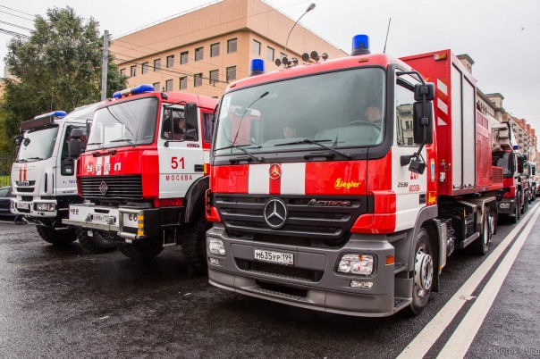 Шокирующие кадры из центра!!! Восстание машин в Москве