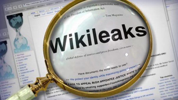 WikiLeaks опубликовала письма главы предвыборного штаба Клинтон
