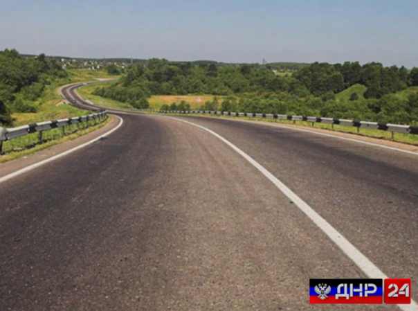 По сравнению с Украиной в ДНР очень крутые дороги - блоггер По сравнению с Украиной в ДНР очень крутые дороги - блоггер